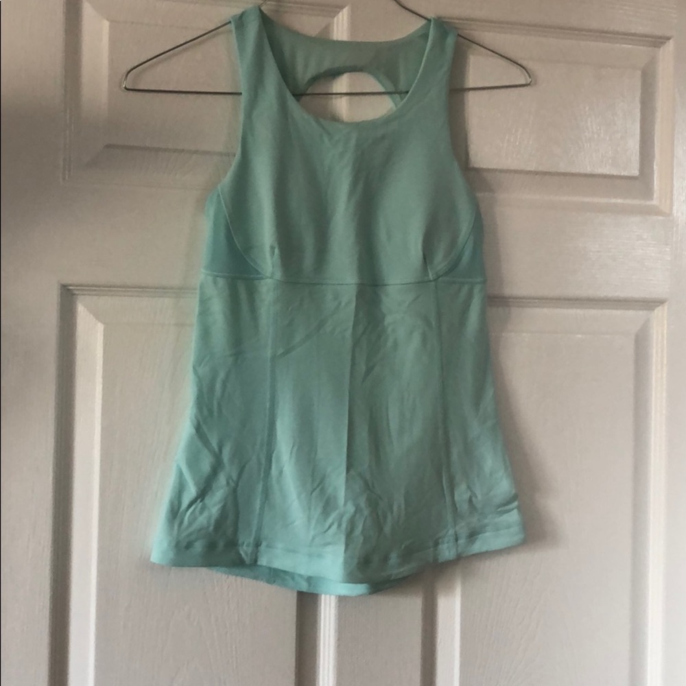 Lululemon tank size 6.